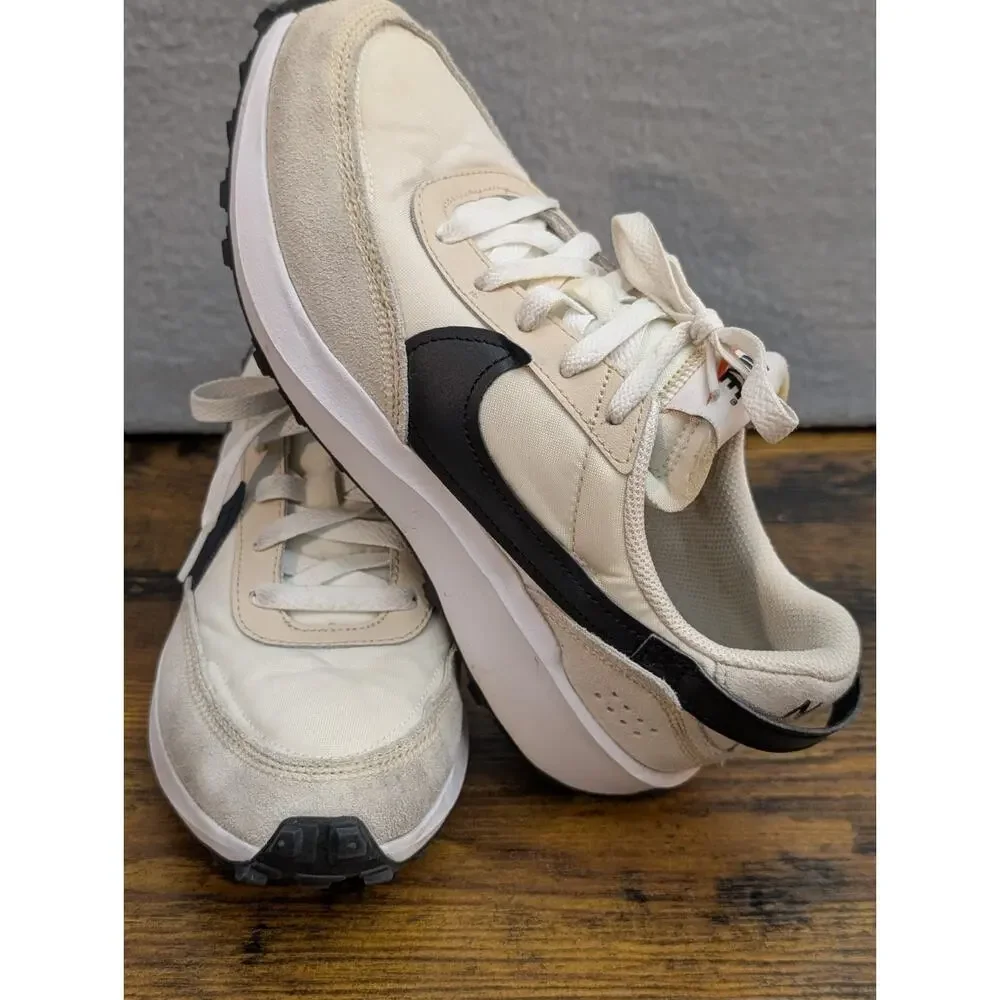 Nike Shoes Women's 8 Cream Black Waffle Debut Sail Black Trainers Sneakers